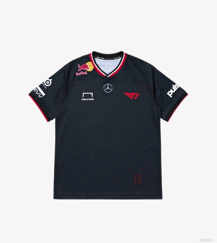 T1」のユニフォームやアパレルなど公式グッズが発売！セレクトショップ