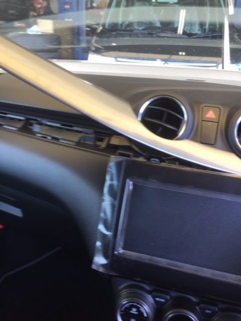 新型スイフトインパネ外し方 ZC83S – 自動車・車の修理は泉州、岸和田