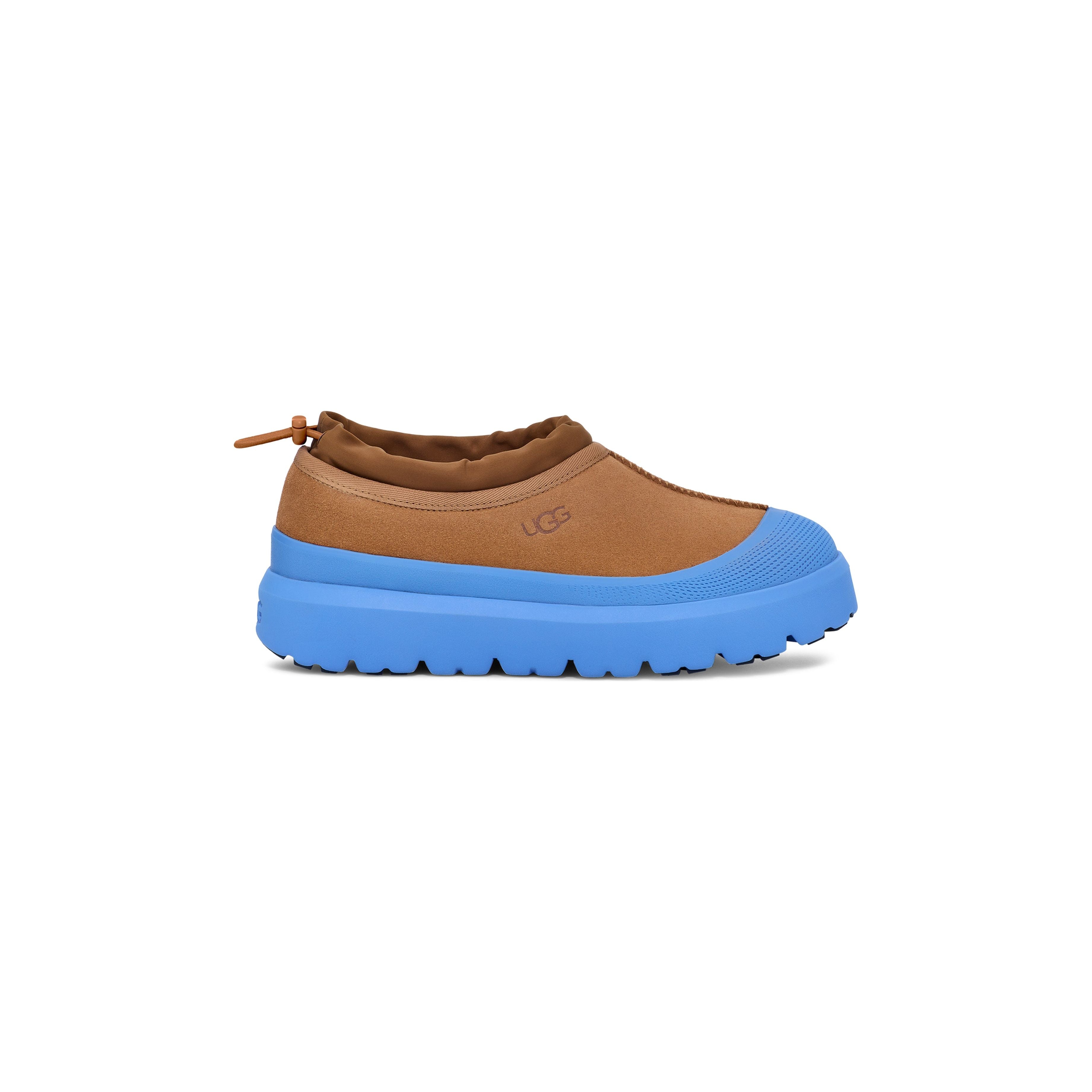 UGG All Gender Tasman Weather Hybrid in Chestnut Big Sky