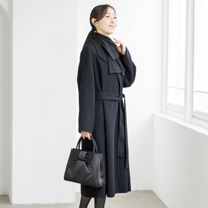 ベルト付｜カシミヤ混のウールコート M・ブラック｜東京ソワール