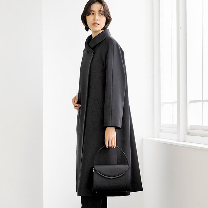 ショールカラーのライナー付きコート M・ブラック｜東京ソワール
