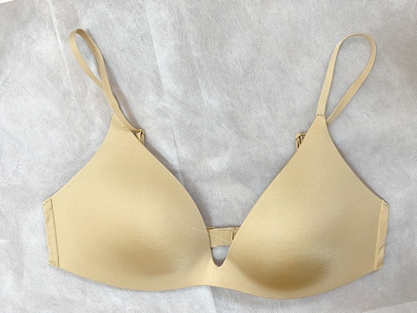 期待の第2弾！「ユニクロ」×「マメクロゴウチ」のワイヤレスブラを