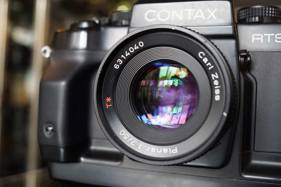 Contax RTS III + Zeiss Planar 50mm F/1.7 AE lens - Fotohandel