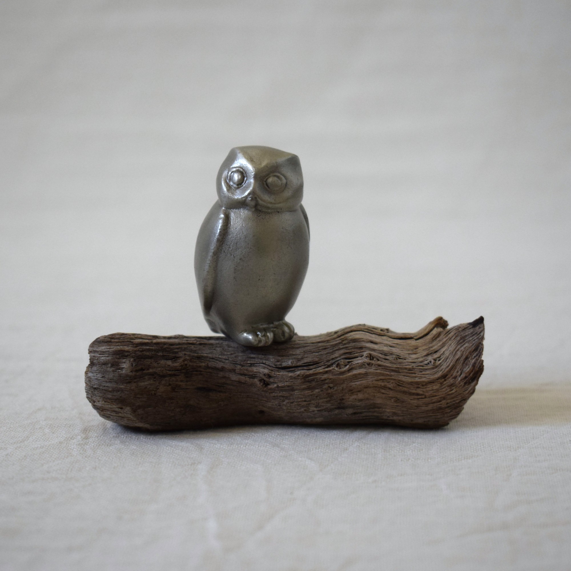 梟の置き物・ピューター製 / Selangor・ロイヤルセランゴール | florantik