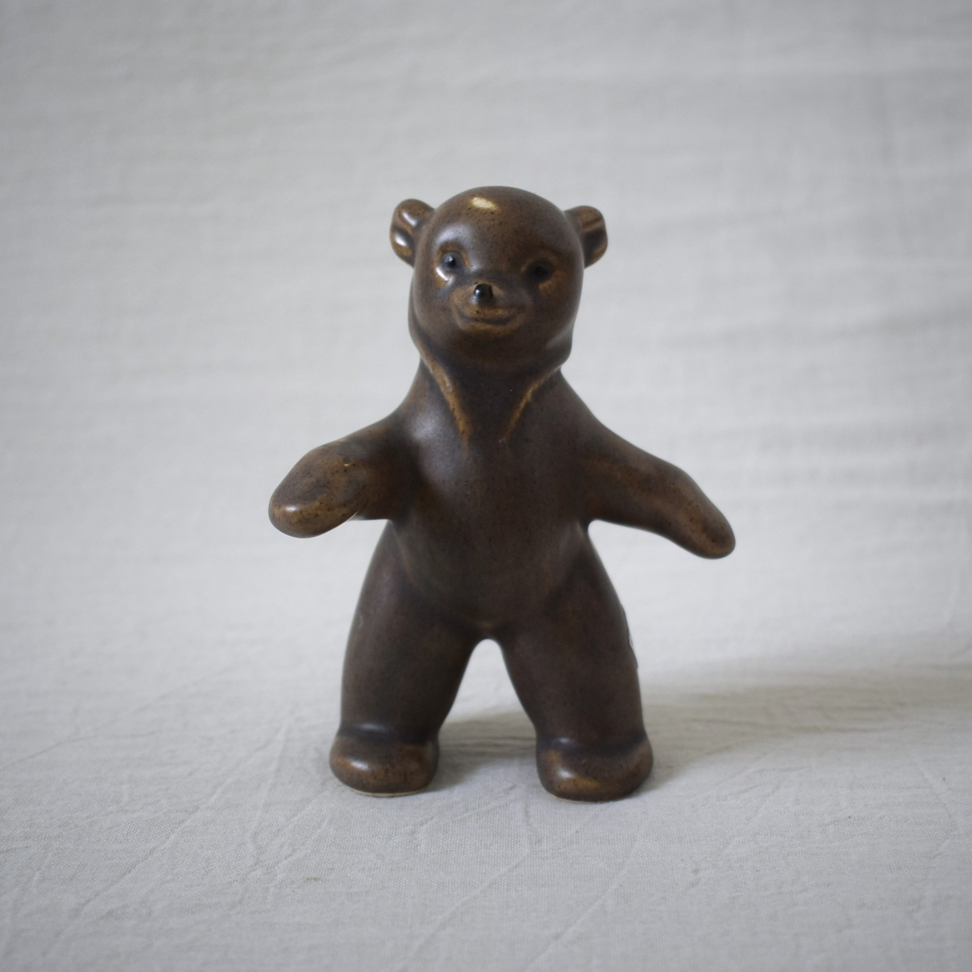 立つ熊①・ クマの置物 / Syco Keramik・スウェーデン | florantik