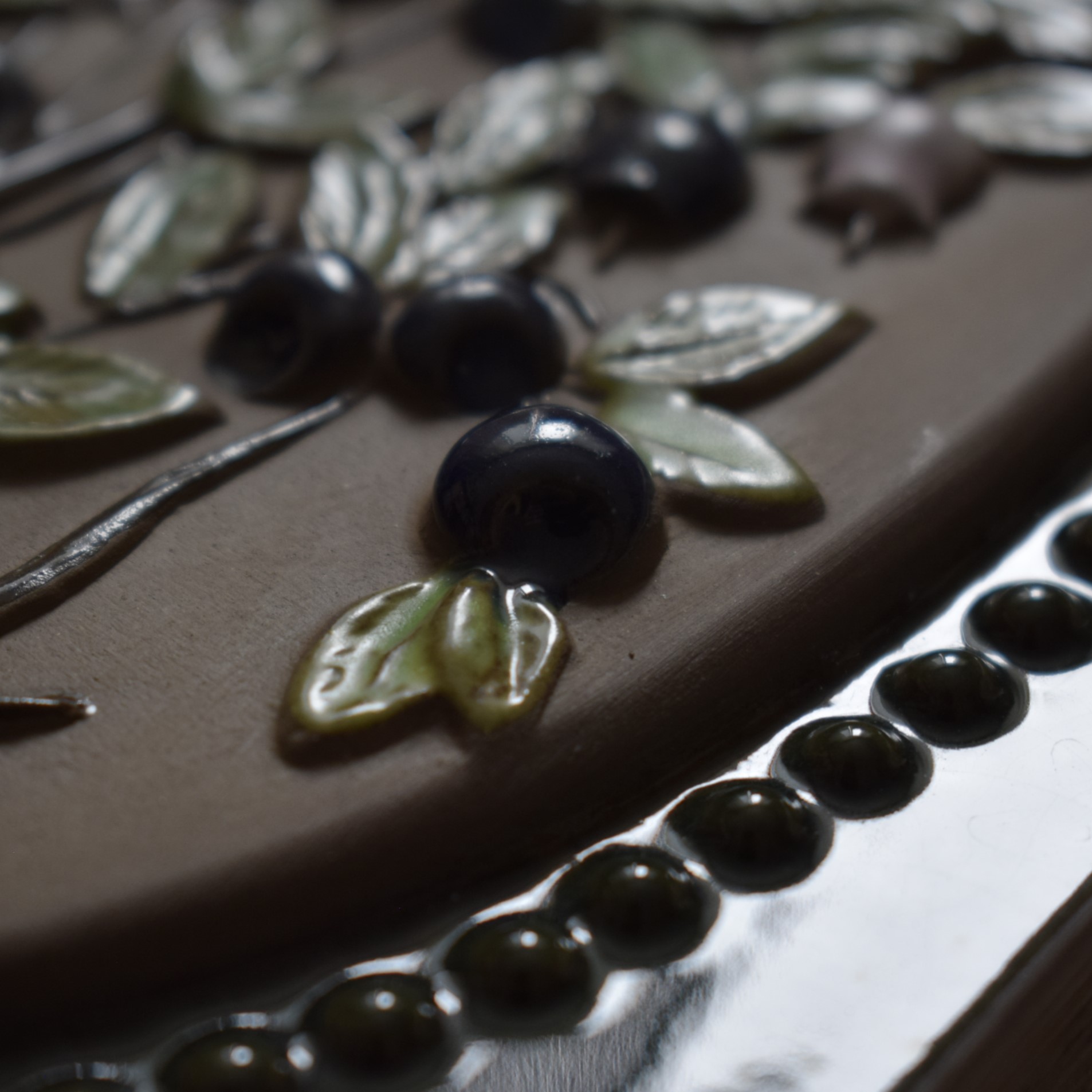 ブルーベリーの陶板 / Jie Gantofta ・ジィガントフタ / スウェーデン