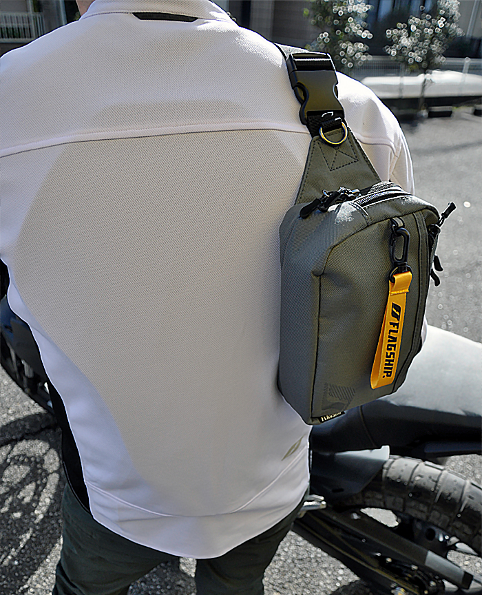 ユースフルボディーバッグ フラッグシップ オートバイ専用ライディング