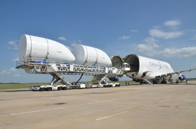 スピリット・アエロシステムズ、787ドリームライナー500号機の部位納入