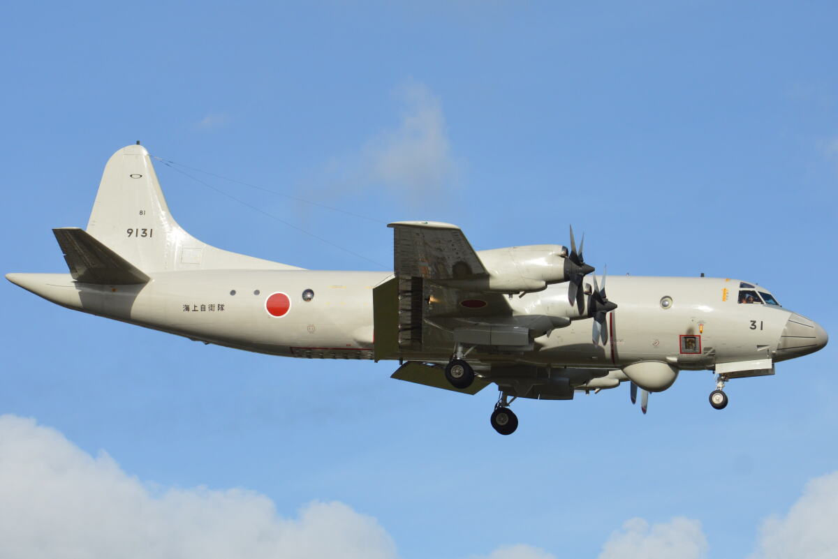 初飛行から63年、海上自衛隊P-3Cの季節の便り届ける特別な任務とは