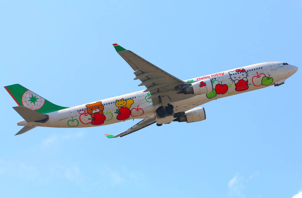 エバー航空 ハローキティジェット デザインカタログ | FlyTeam ニュース