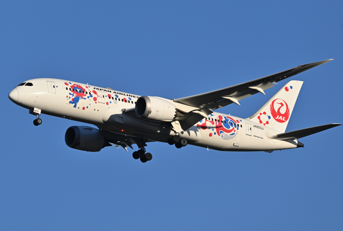 JAL機に「ガンダムJET」登場！ミャクミャクとコラボ 3月3日から国内線