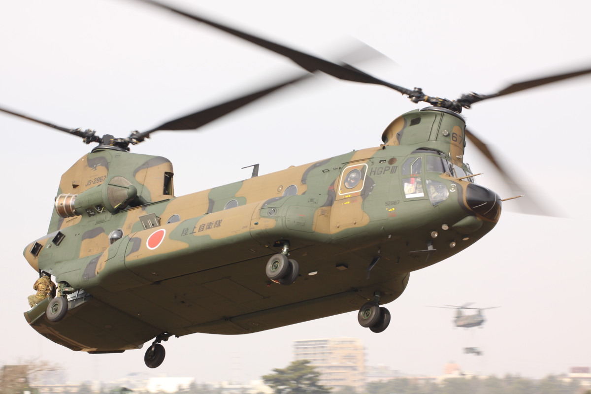 チヌーク」が最新型に！ 自衛隊、CH-47JAブロックIIを17機発注