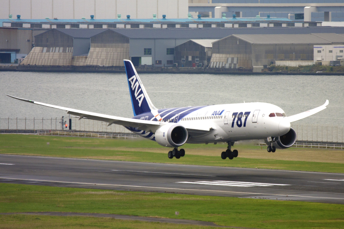 ANA あの“サバ”787初号機「JA801A」、AirJapan向けに重整備・改修へ