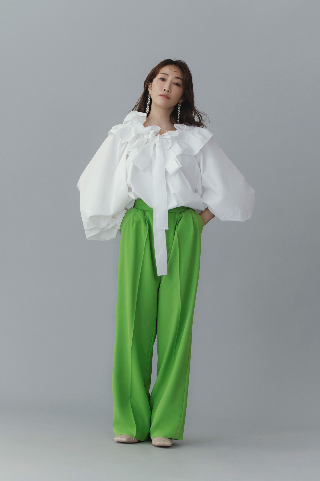 大人の今こそ、“好きな服”」神崎 恵さんのきれいをつくる、冬のワード