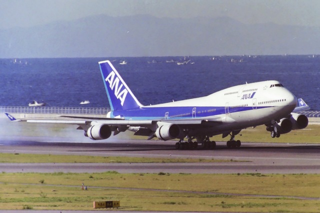 機体記号 : JA8958 (ANA) 航空機体ガイド | FlyTeam(フライチーム)