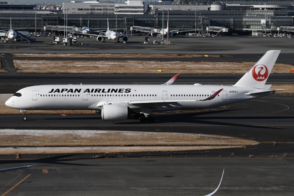 日本航空 Airbus A350-900 JA06XJ 羽田空港 航空フォト | by Timothy