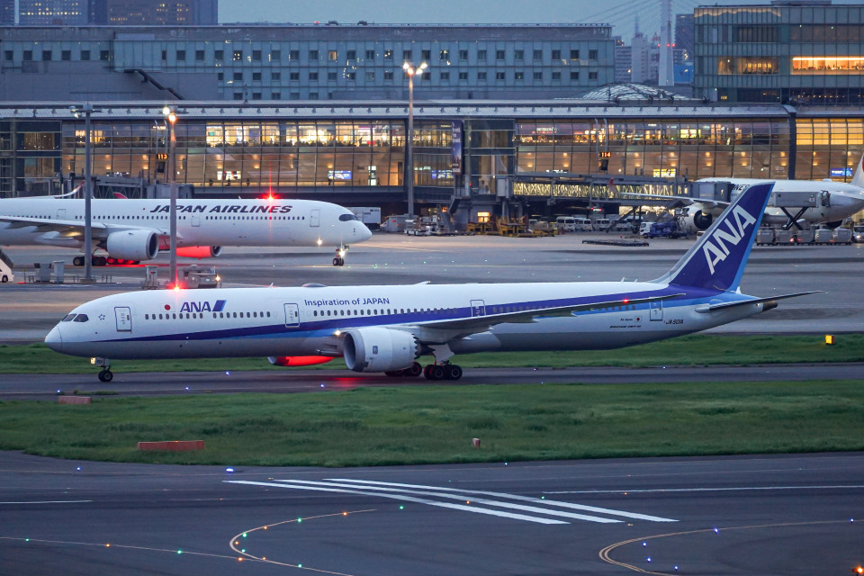 全日空 Boeing 787-10 JA901A 羽田空港 航空フォト | by Nanoeさん