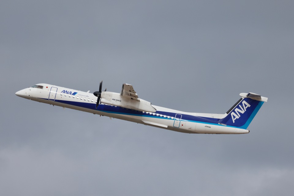 ANAウイングス Bombardier DHC-8-400 JA848A 伊丹空港 航空フォト | by