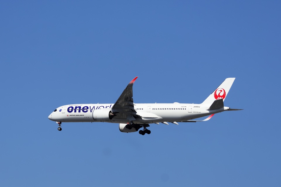 日本航空 Airbus A350-900 JA15XJ 伊丹空港 航空フォト | by