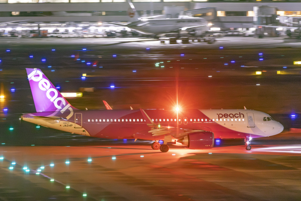 ピーチ Airbus A320neo JA214P 羽田空港 航空フォト | by SHARP FUKUDA