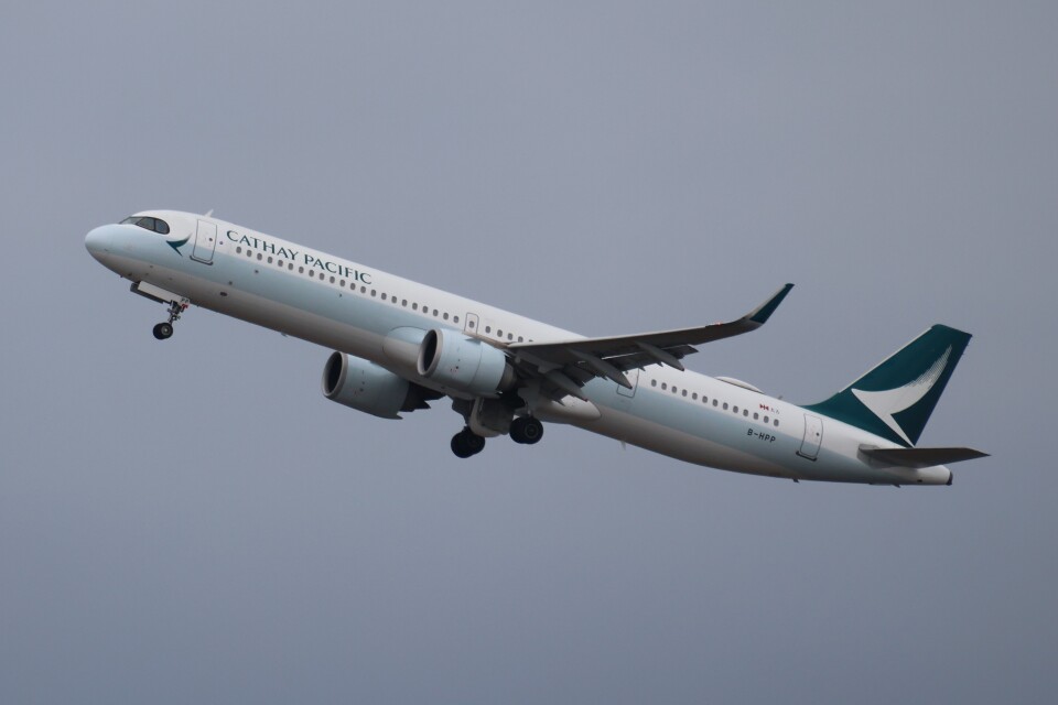 航空写真(フォト・画像)：キャセイパシフィック航空 Airbus A321neo B