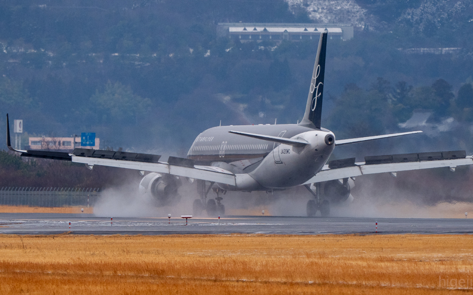 スターフライヤー Airbus A320 JA20MC 仙台空港 航空フォト | by ひげ