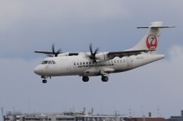 ジェイエア Embraer 190 JA252J 伊丹空港 航空フォト | by khideさん