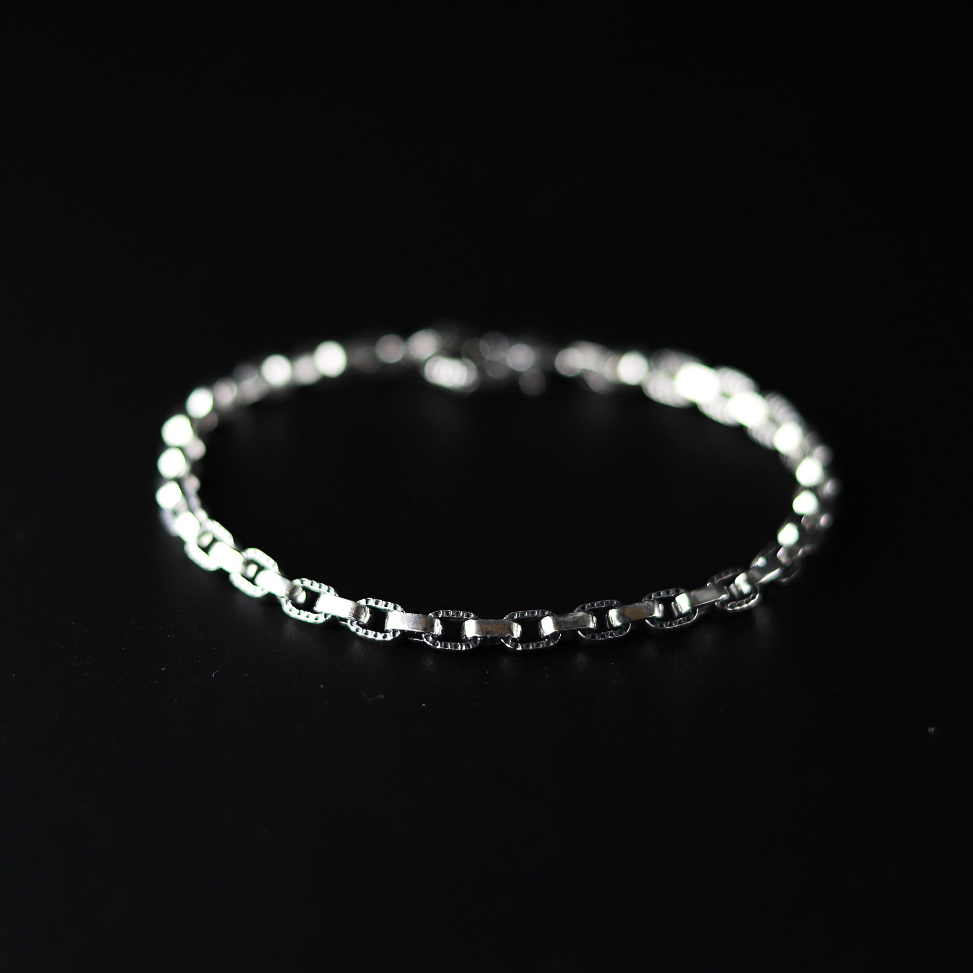 Leathers and Treasures – freestyle hokuriku JP