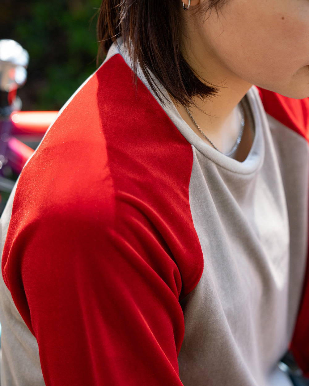 SIMONE WILD Raglan Sweater /sport – Friday