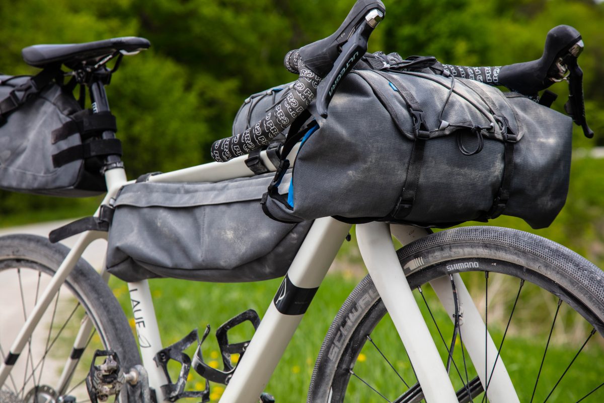 バイクパッキングで荷物の組み合わせ！自転車旅のお供は「PRO