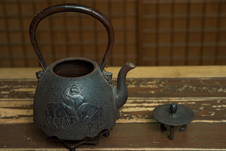 南部鉄瓶に伝統工芸の美しい技を見る | buono