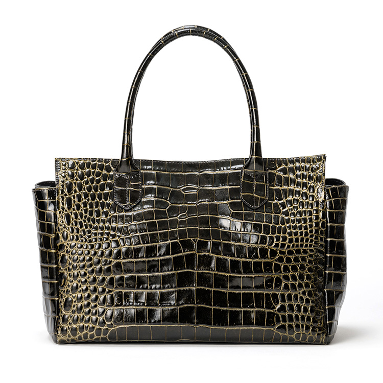 CENTENA】メタルシャドウ クロコ型押しトートバッグ | 藤巻百貨店