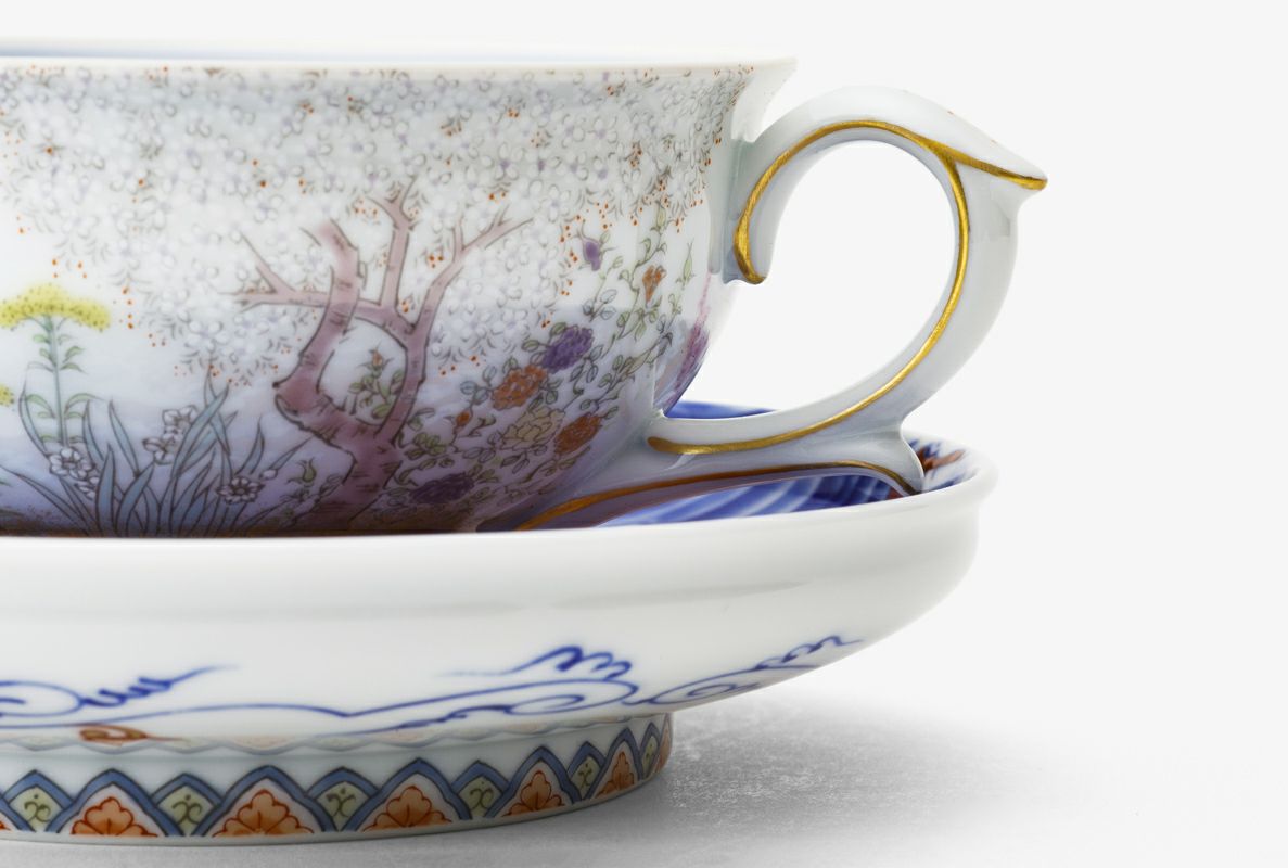 超希少】深川製磁 官窯富士に初日 盛皿 官窯富士に初日 盛皿 | 有田焼