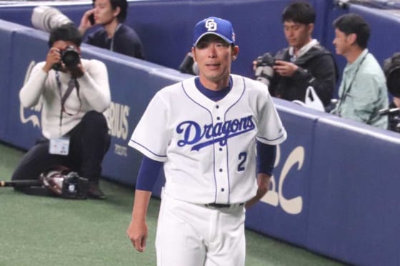 中日荒木コーチ「邪魔したくない」引退試合、2番・DHでの出場のワケは