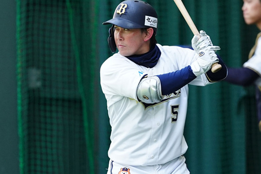 正直、打ちたいですよ」 チーム野手最年長・西野真弘が貫く犠牲心