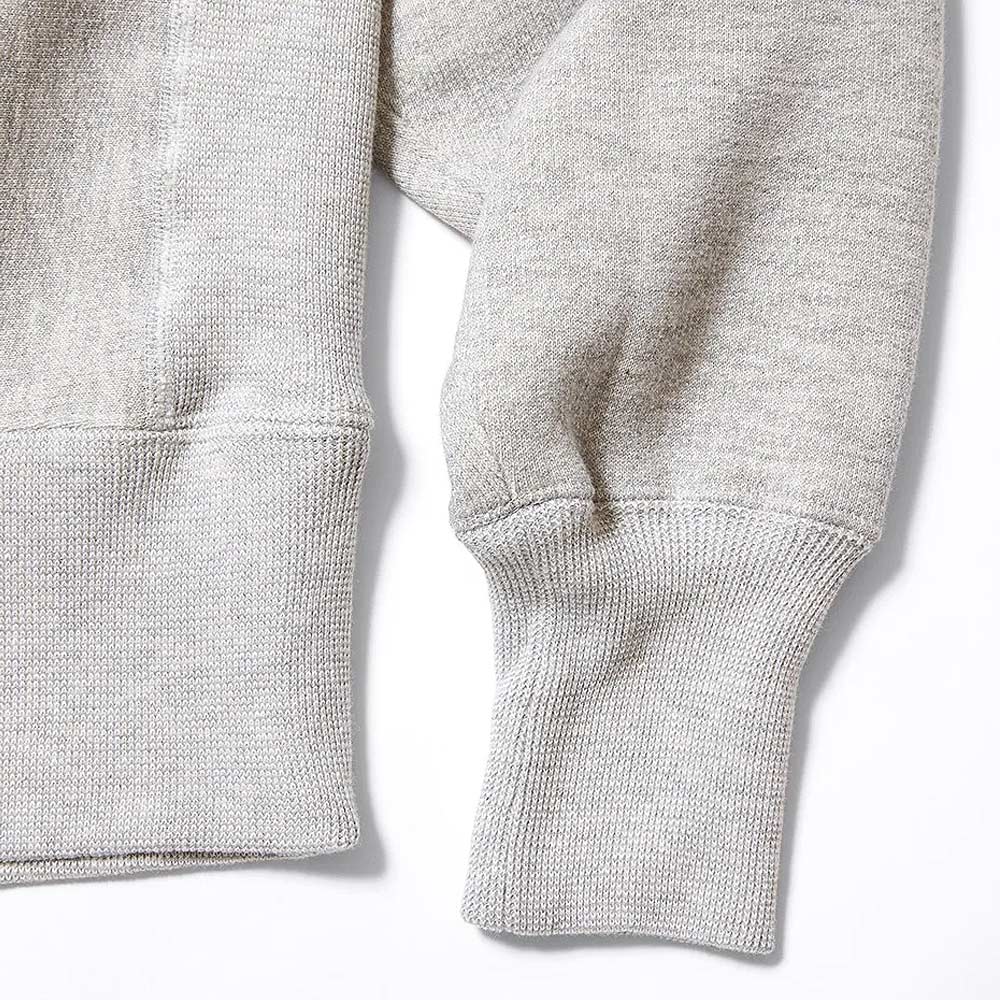 チャンピオン「TRUE TO ARCHIVES」クルーネック スウェット シャツ