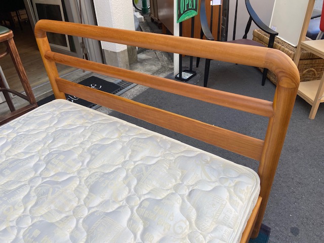 SCANTEAK(スキャンティーク)社／セミダブルベッド | 入荷商品