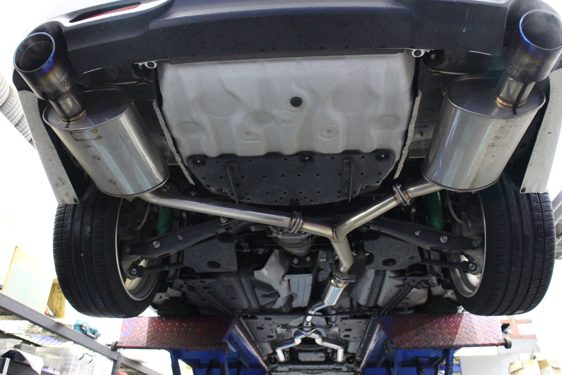 マークX 中間パイプを持ち込みにて交換！ | 株式会社 ガレージSD