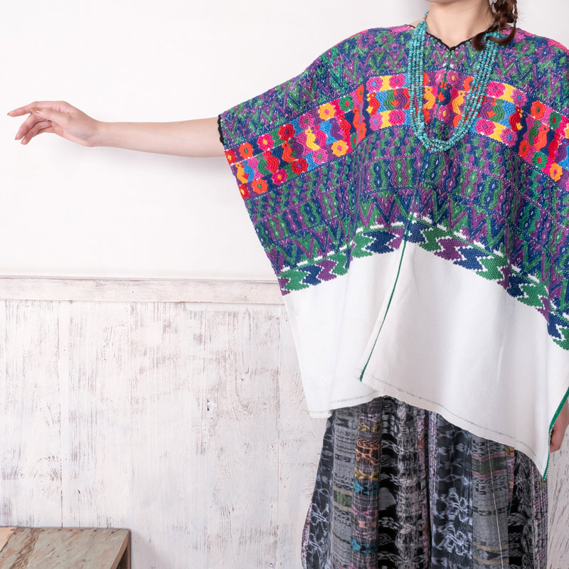 ウィピルポンチョ グアテマラ民族衣装｜マライカ公式通販