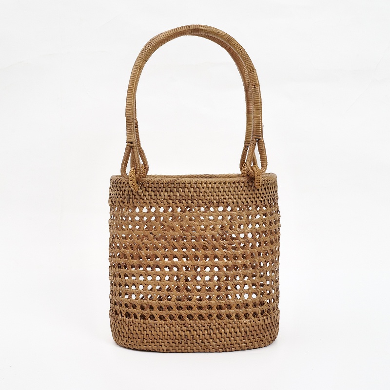 アタ 透かし編みミニバッグ かごバッグ｜マライカ公式通販