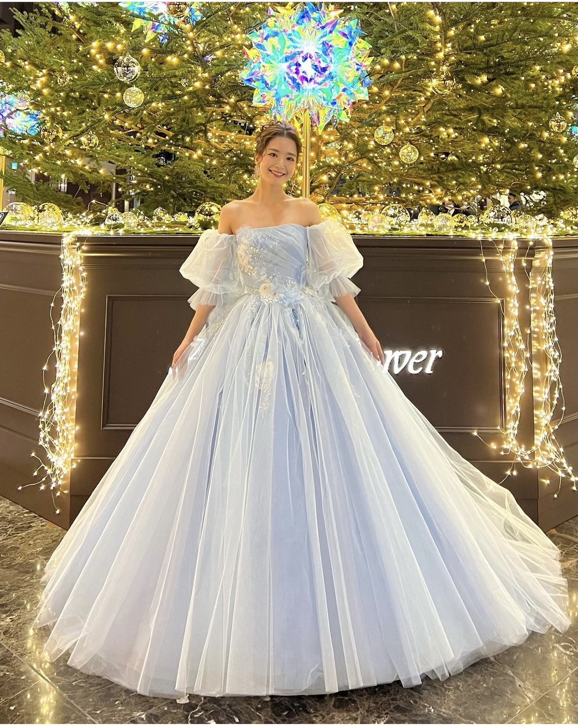 2023年最新版】プロがおすすめ！今年人気のウエディングドレス＆カラー