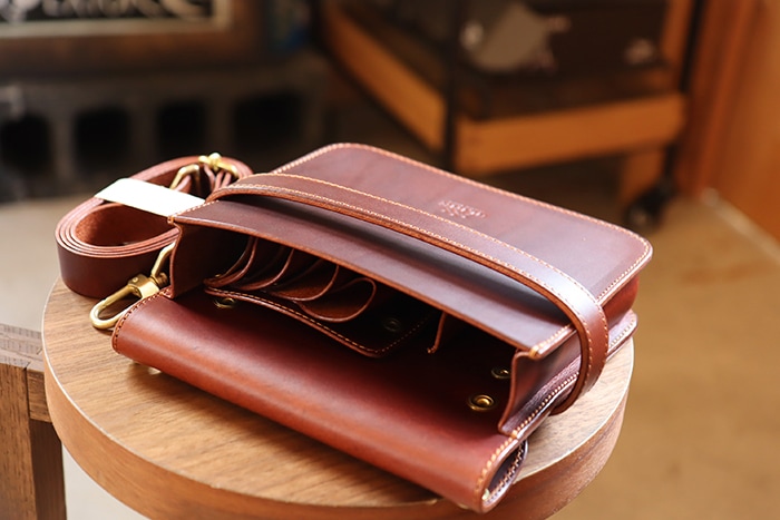 シザーケース本革5丁用 -square ws- |シザーケース専門店｜美容師向け