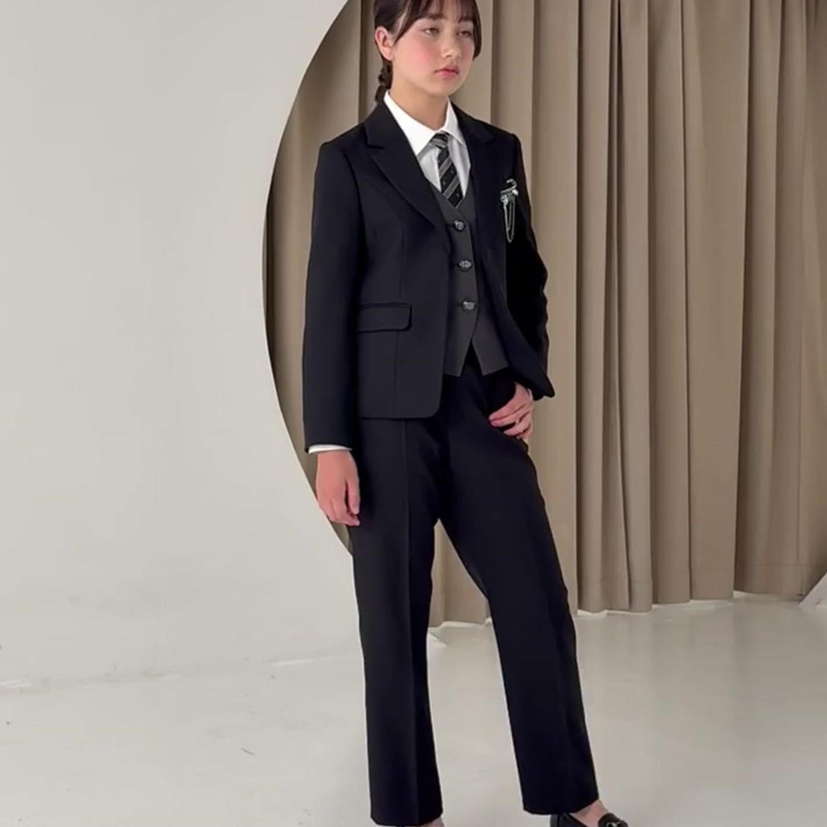 卒服新作】小中学生女子の卒業式黒コーデ｜SPICECANDY(スパイス