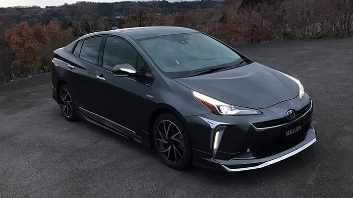 プリウス50系(後期)専用 サイドスカート モデリスタ(ELEGANT ICE STYLE