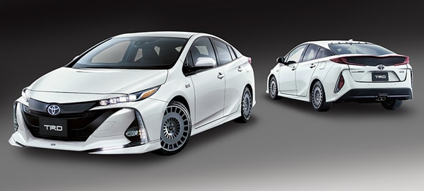 プリウスPHV専用 サイドスカート TRDを販売中です。カスタムパーツ専門