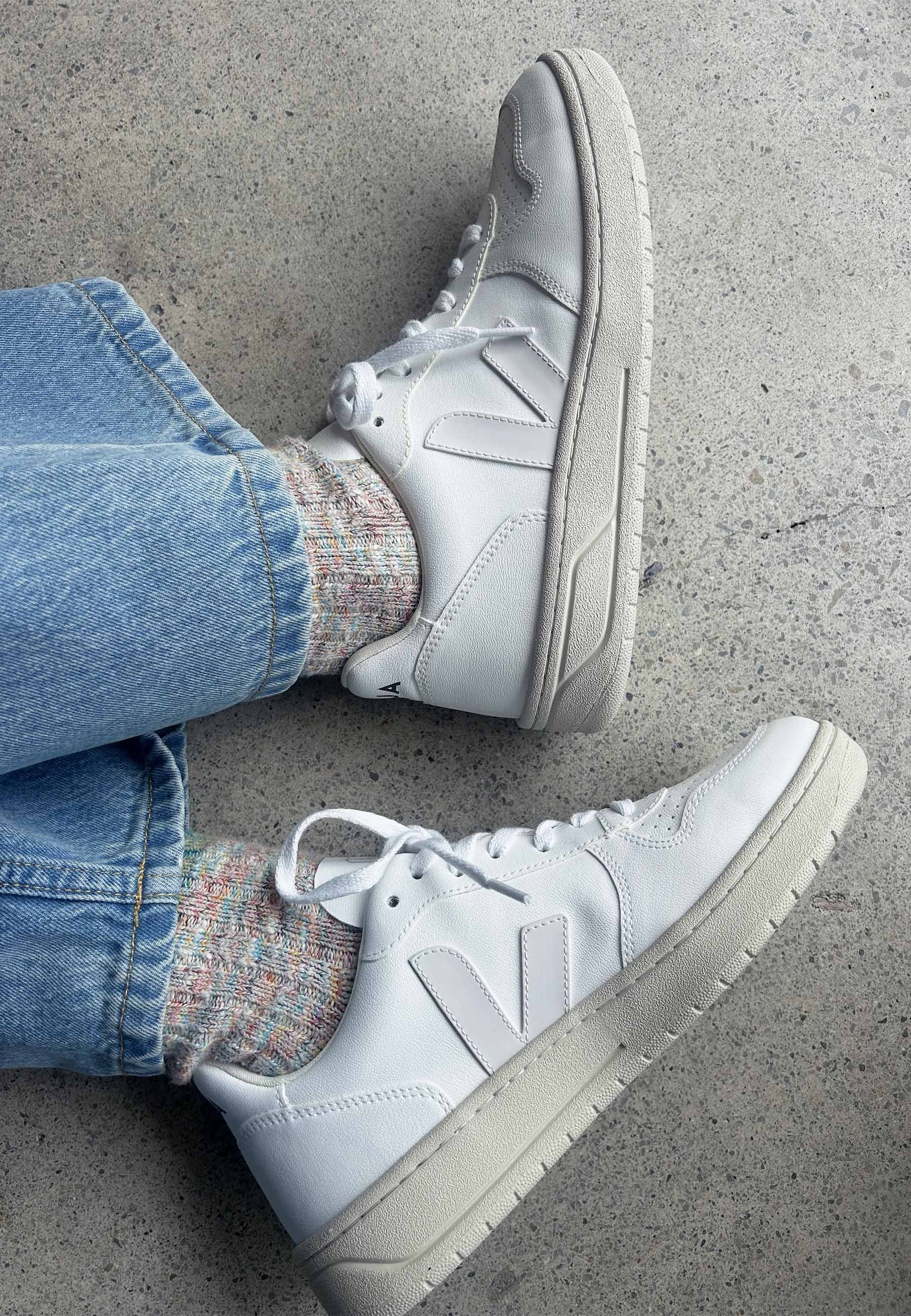 Veja | Buy V10 Leather - extra white/extra white online | Good As