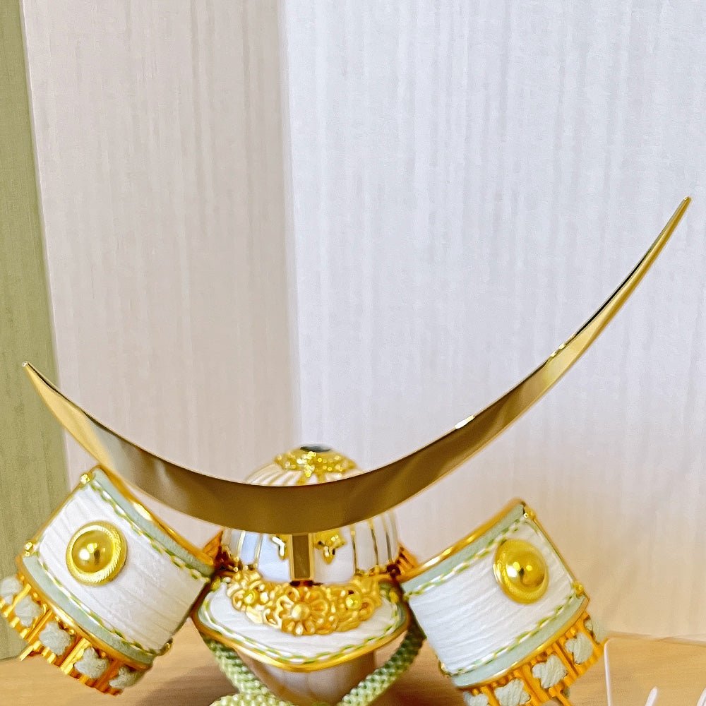 横幅45cm 五月人形｜8号 くすみ色緑 武将 伊達政宗｜円形アクリル