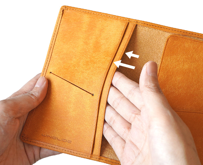 パスポートカバーはおしゃれな本革プエブロレザーがおすすめ。