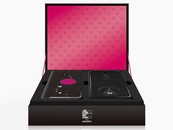 ドコモ、セレブレーションイヤー特別モデル 5.5インチスマートフォン