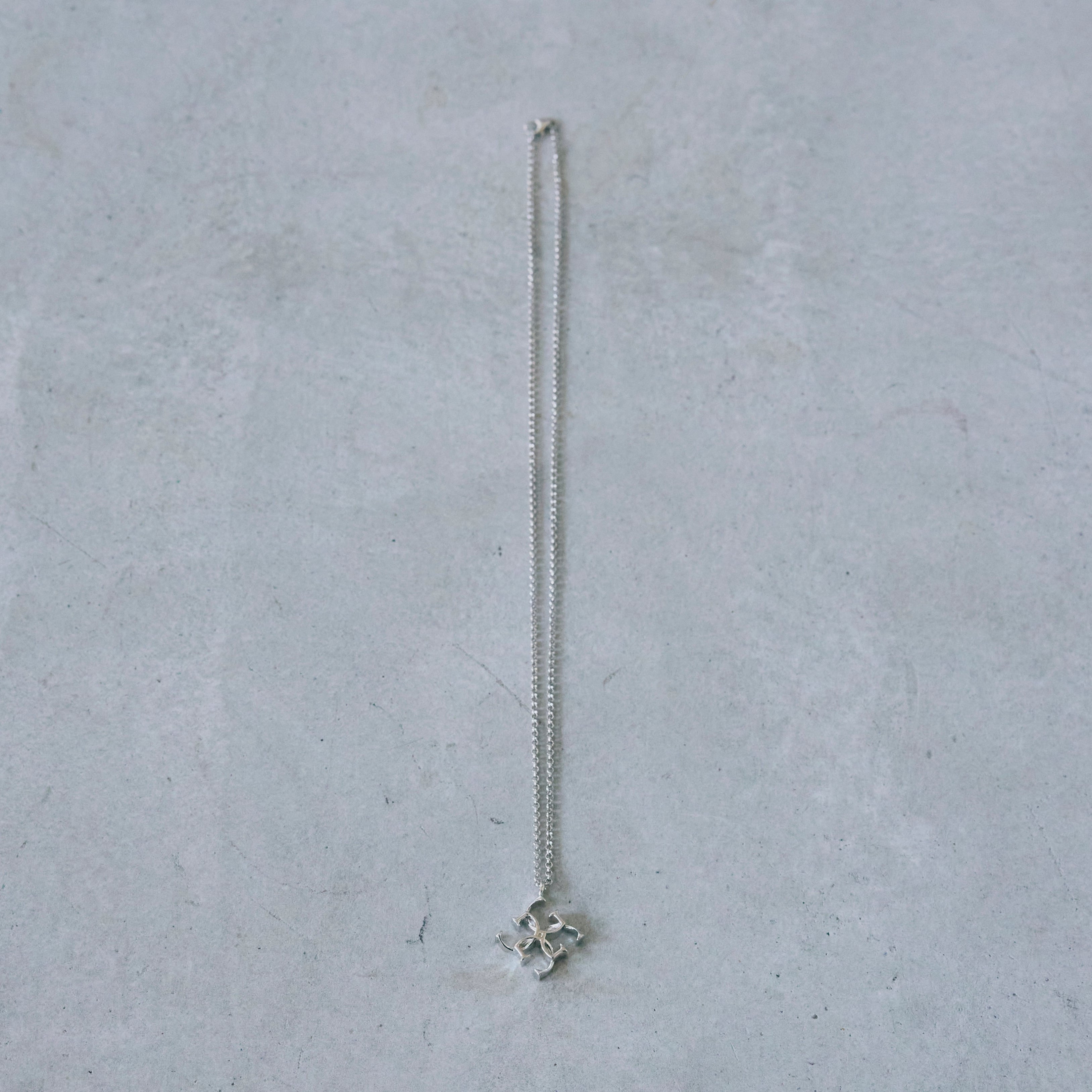 Cross logo necklace – GRAiL